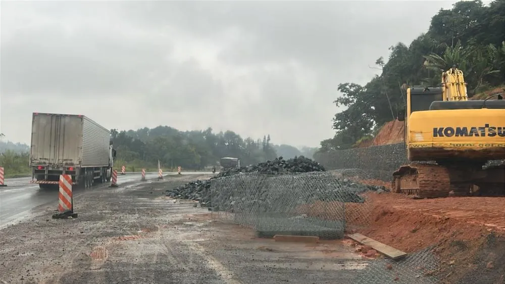 Desvio previsto para começar nesta sexta na BR-470, em Blumenau, é adiado para segunda por causa do mau tempo