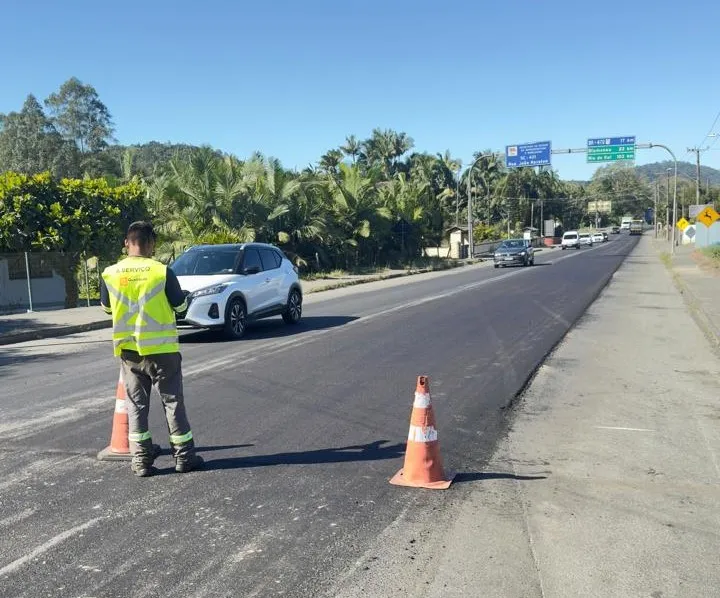 Obras de revitalização da SC-421 entre Blumenau e Pomerode começaram nesta semana