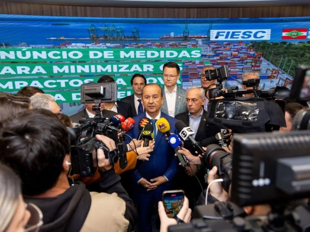 Com Vale do Itajaí entre os mais afetados, SC anuncia pacote de R$ 435 milhões contra tarifa dos EUA