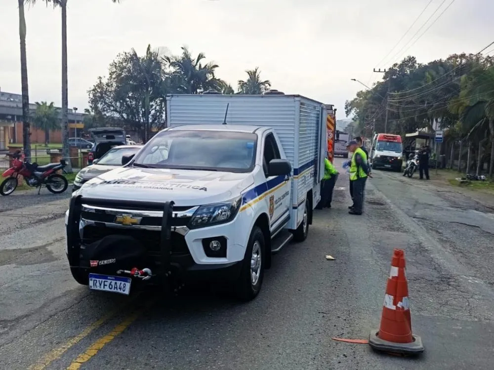 Acidente termina com motociclista morto na manhã desta segunda-feira em Blumenau