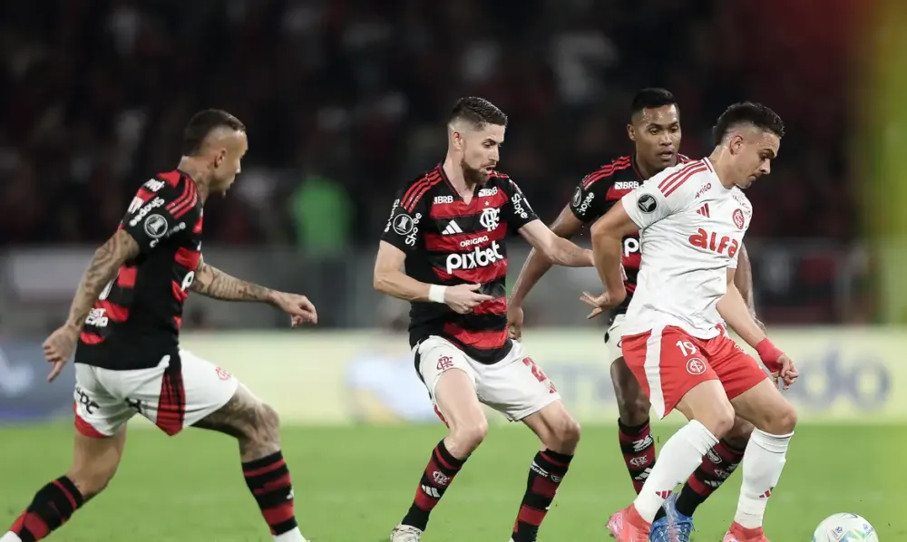 Inter e Flamengo decidem vaga nas quartas da Libertadores no Beira-Rio