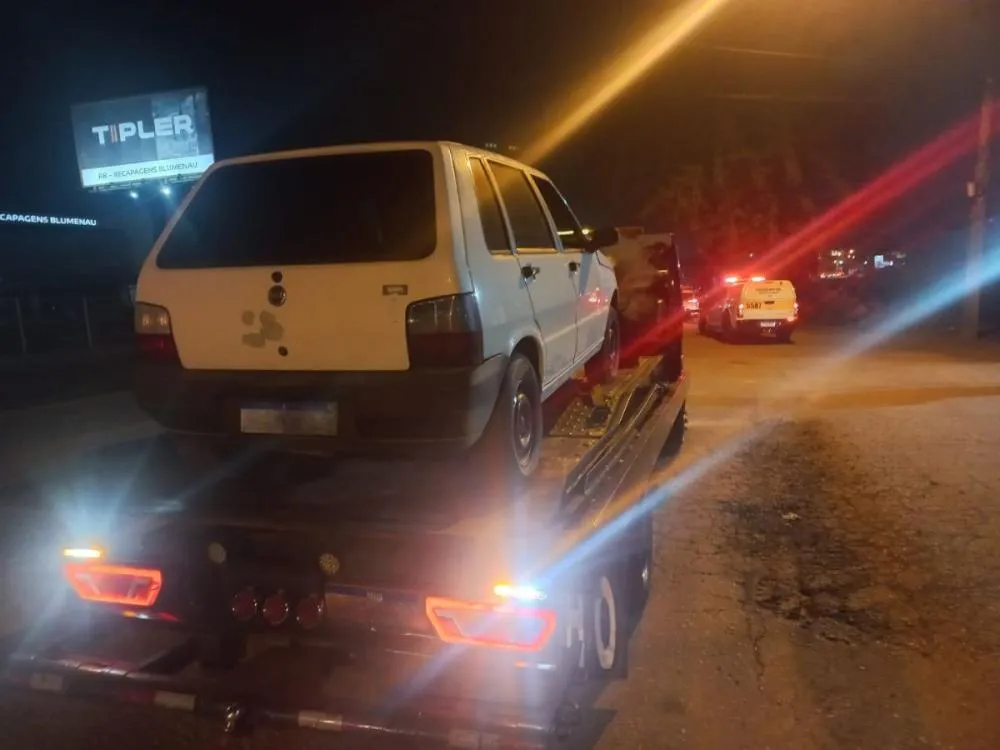 Perseguição e tiroteio acaba com a prisão de um homem em Blumenau