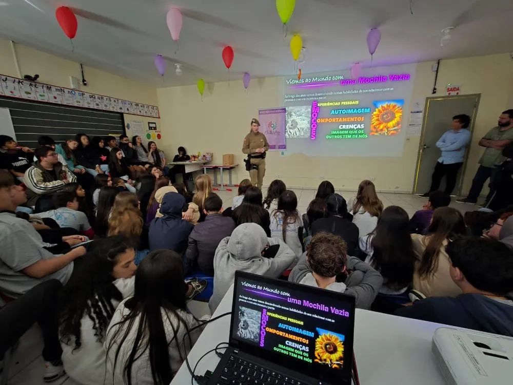 Estudantes de Gaspar participam de projeto sobre prevenção da violência contra a mulher