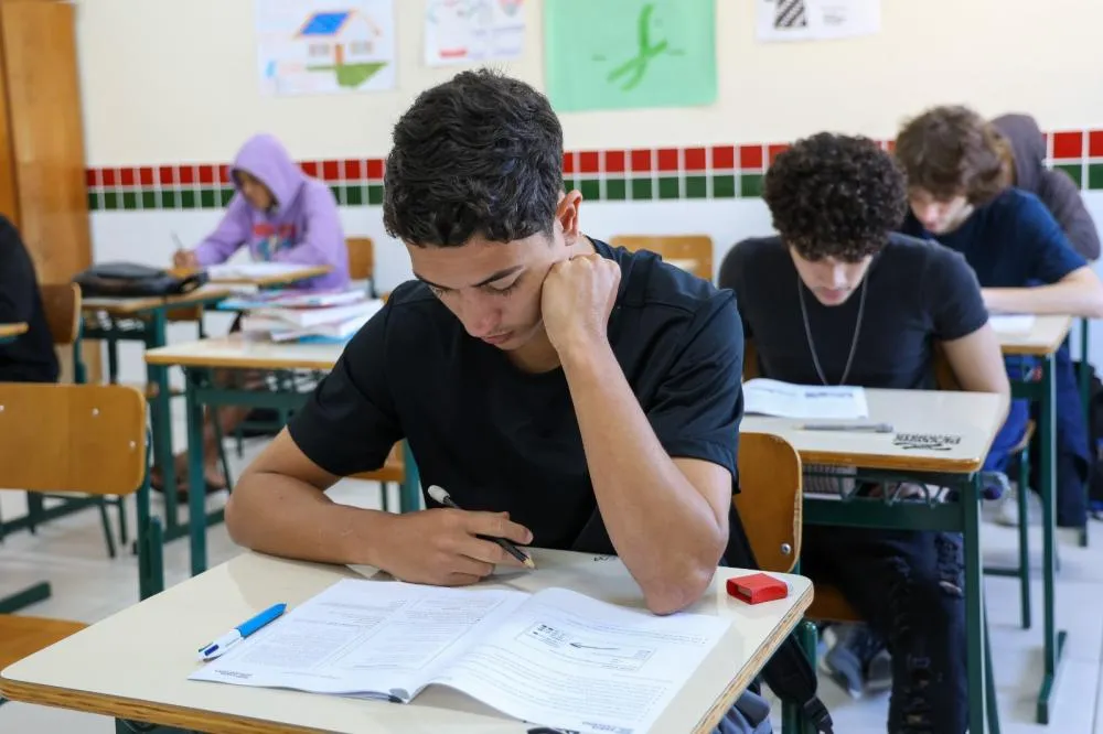 Mais de mil escolas estaduais aplicam 2º simulado de aprendizagem nesta quarta em SC