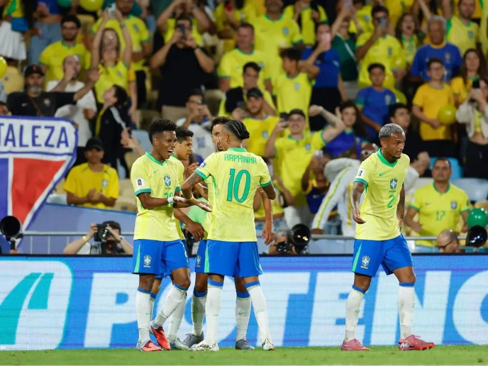 Brasil joga bem no Maracanã e derrota Chile pelas Eliminatórias