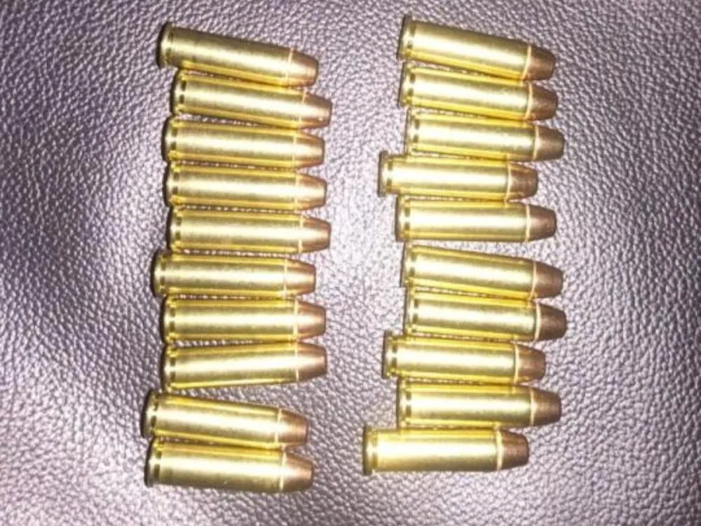 Polícia Militar encontra munições em sacola após denúncia em Blumenau; suspeito não foi encontrado