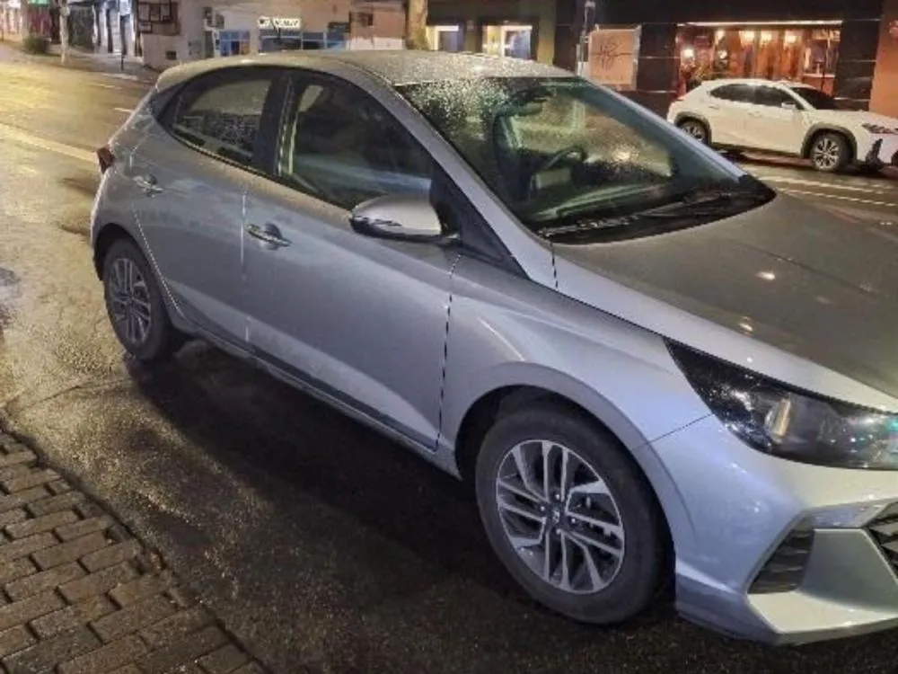 Motorista é preso por embriaguez ao volante após dirigir em zigue-zague no Centro de Blumenau