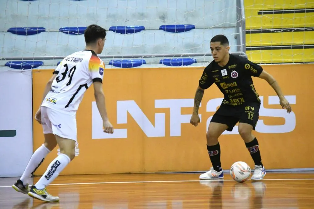 Blumenau Futsal marca no último lance e garante empate fora de casa contra Joaçaba