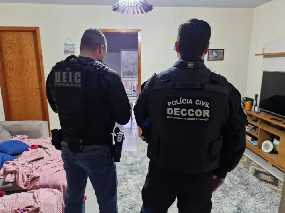 Polícia Civil cumpre mandados em investigação sobre fraude em licitação de iluminação pública em Gaspar