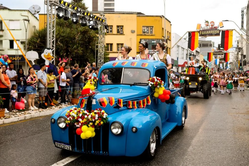Brusque: Inscrições para desfile de abertura da 38ª Fenarreco terminam na próxima segunda-feira; saiba como fazer