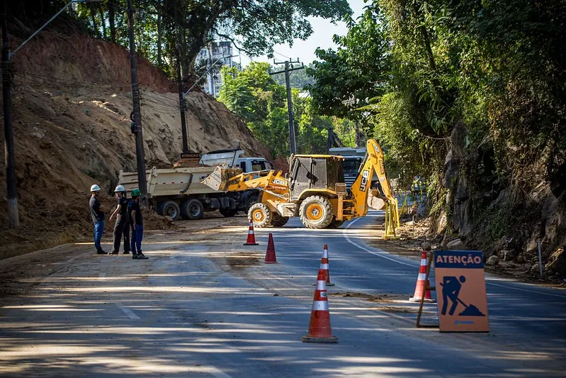 Obras do Corredor Norte interditam a Rua Engenheiro Udo Deeke nesta quinta em Blumenau