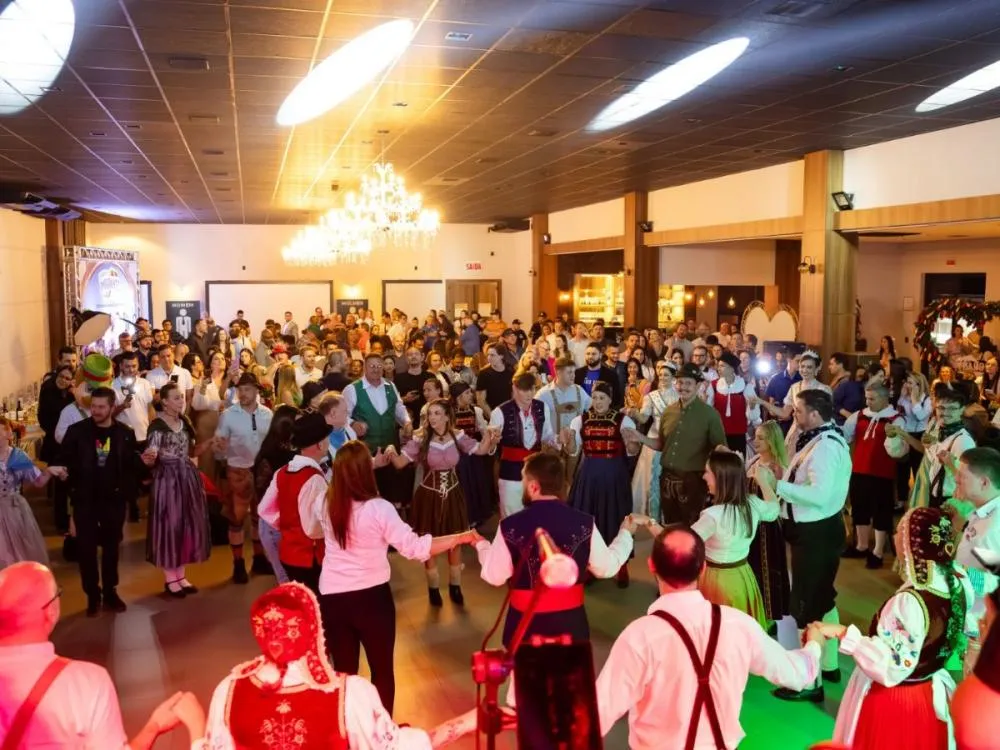 Nova música, personagens reais e sabor local marcam a 33ª Festa do Imigrante de Timbó; confira as novidades