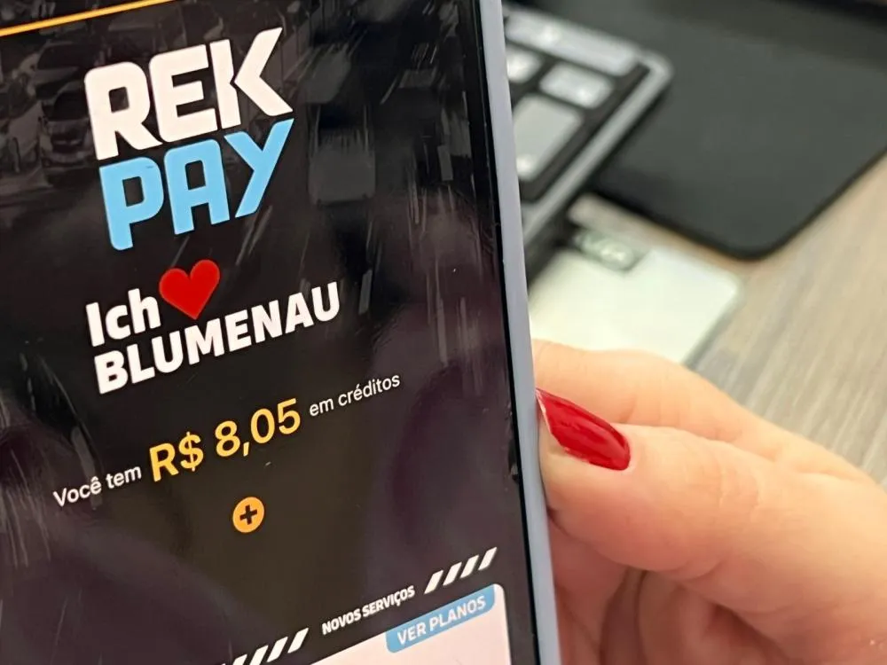 Após falha na semana passada, sistema da Área Azul volta a dar problema em Blumenau