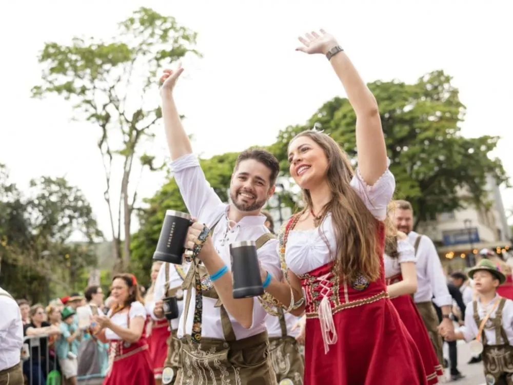 40ª edição da Oktoberfest Blumenau terá desfile extra