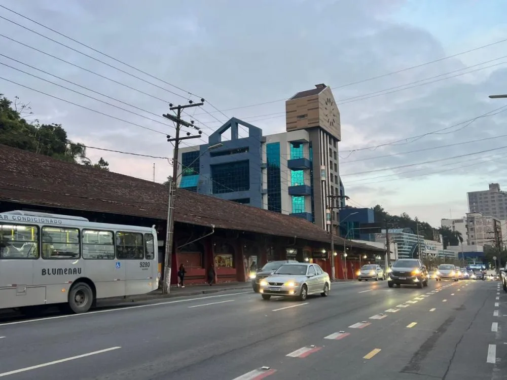 Frente fria deixa tempo instável neste domingo em Blumenau e região