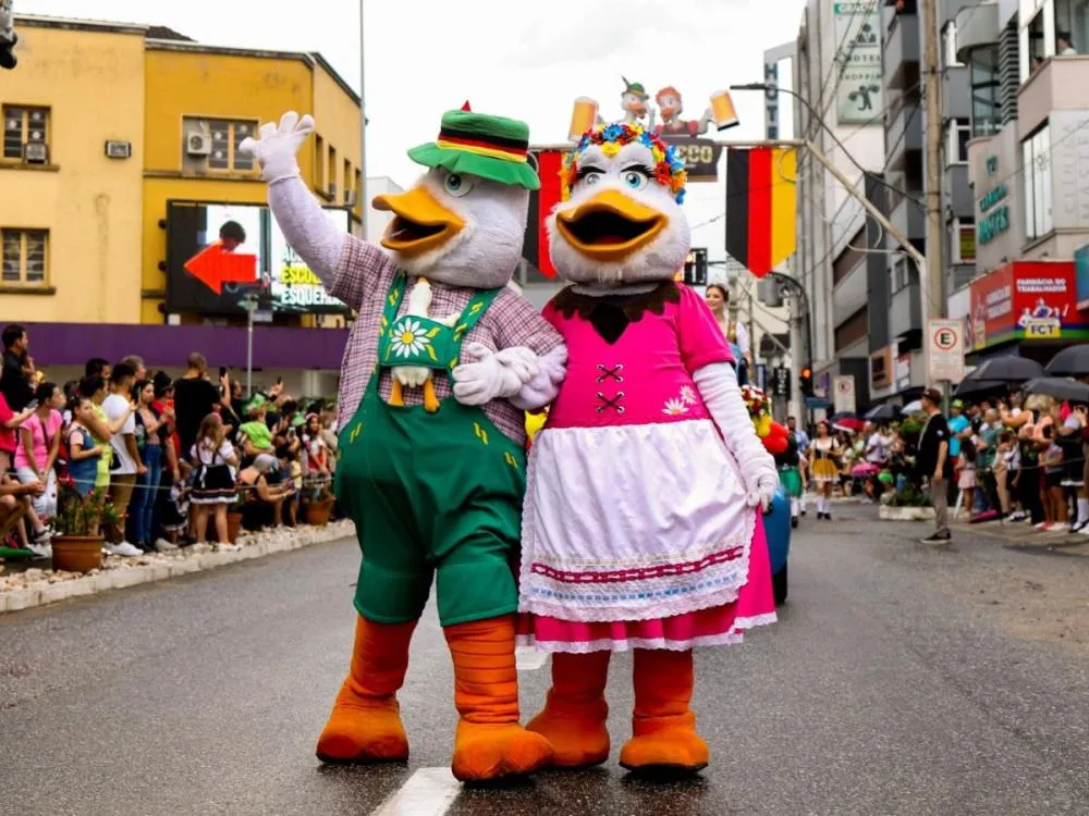 Desfile de abertura da 38ª Fenarreco, em Brusque, terá novo percurso; veja mudança