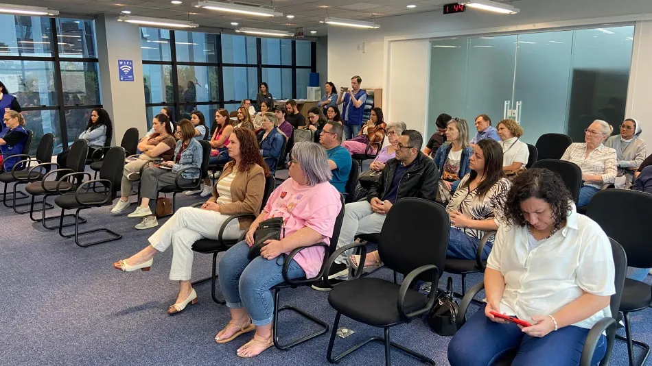 Mês do idoso em Blumenau tem jogos, dança e edição especial na Oktoberfest