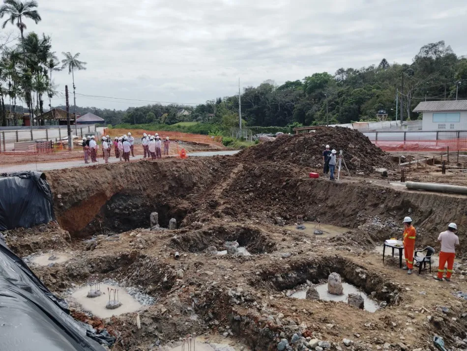 Blumenau recebe comitiva do Fonplata para acompanhar obras do Corredor Norte e Samae