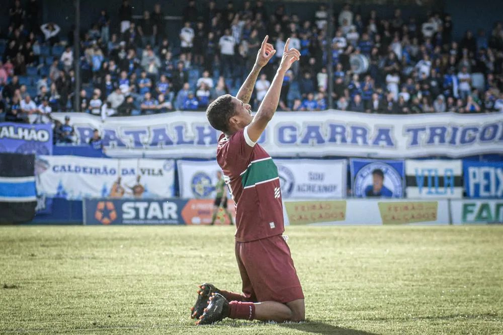 BEC vence o Tubarão fora de casa, abre vantagem na Copa Santa Catarina e se aproxima da Série D do Campeonato Brasileiro 2026