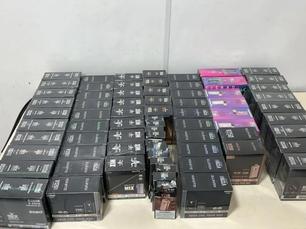 Polícia Militar apreende mais de 300 cigarros eletrônicos em Blumenau