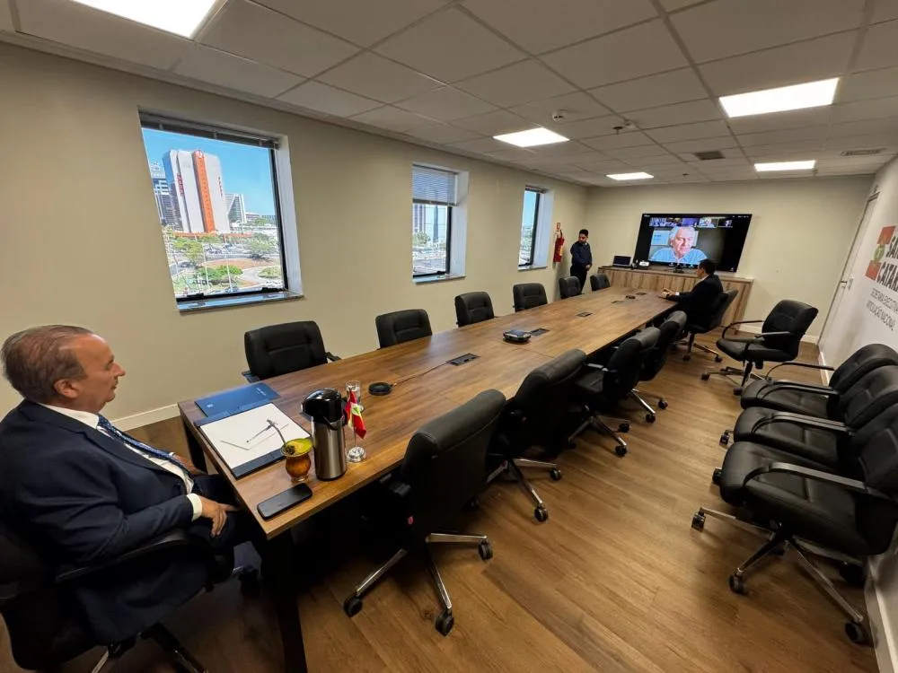 Governador de SC integra comitiva que visita o Rio após operação contra o crime organizado