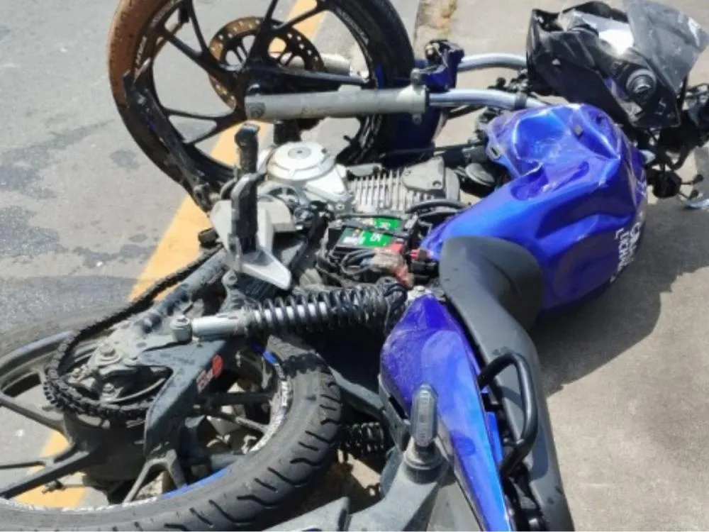 Jovem de 20 anos morre em grave acidente entre carro e moto em Pomerode