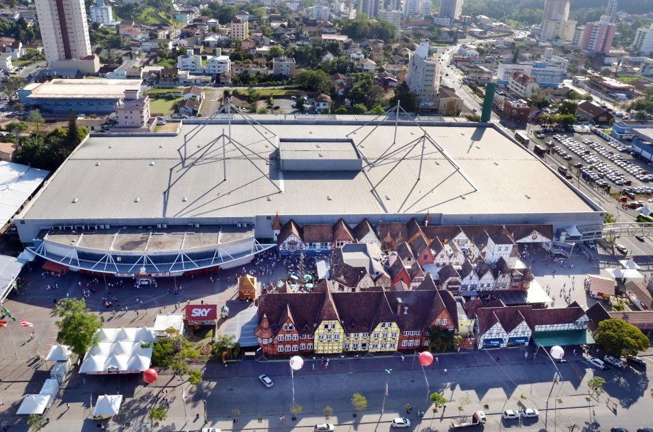 Bazar da Receita Federal em Blumenau: datas, horários e produtos à venda neste fim de semana