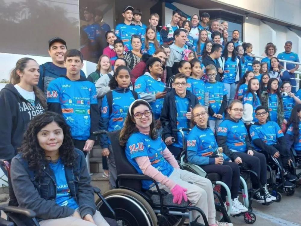 Atletas de Blumenau representam SC em cinco modalidades nas Paralimpíadas Escolares; delegação viaja na segunda-feira
