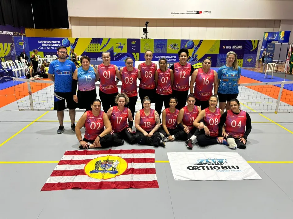 Equipe feminina de vôlei sentado de Blumenau conquista medalha de bronze no Campeonato Brasileiro