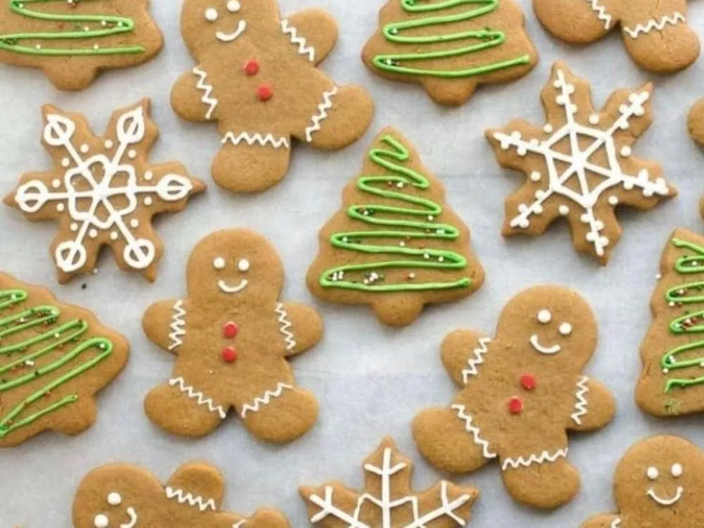 Blumenau oferece curso para pessoas com deficiência produzirem e venderem bolachas de Natal