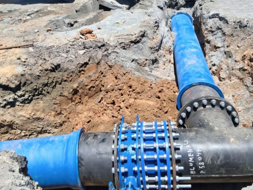Nova tubulação deve melhorar abastecimento de água em três bairros de Blumenau; saiba quais são
