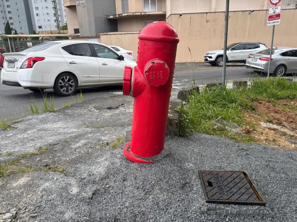 Blumenau amplia rede de hidrantes com instalação dos primeiros equipamentos