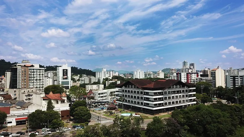 Blumenau mantém ritmo de crescimento e chega ao 10º mês seguido de saldo positivo na geração de empregos