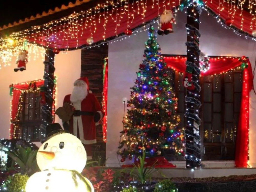 Timbó lança concurso 'Luzes de Natal 2025' para incentivar decoração nas casas e comércio 