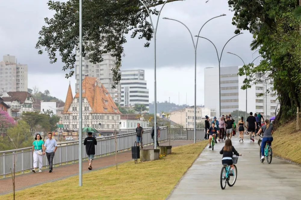 Balanço de 2025 aponta ações e indicadores em diferentes áreas de Blumenau