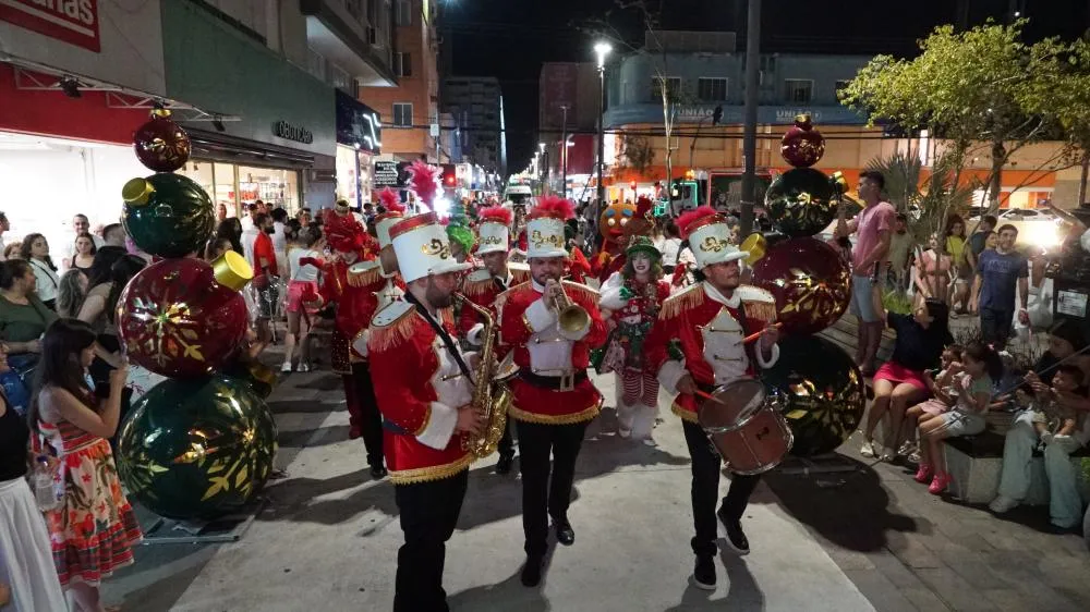 Desfile de Natal encerra programação do Natal Encanto em Itajaí nesta terça; trânsito terá alterações
