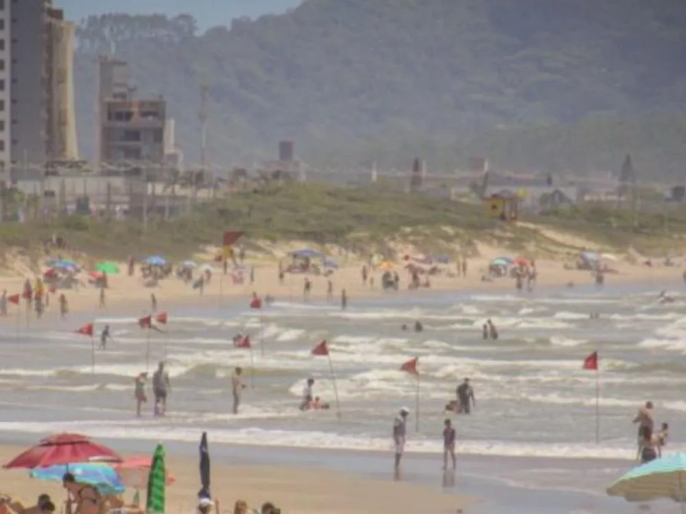 Mais de 300 mil turistas devem passar em Navegantes para aproveitar a temporada