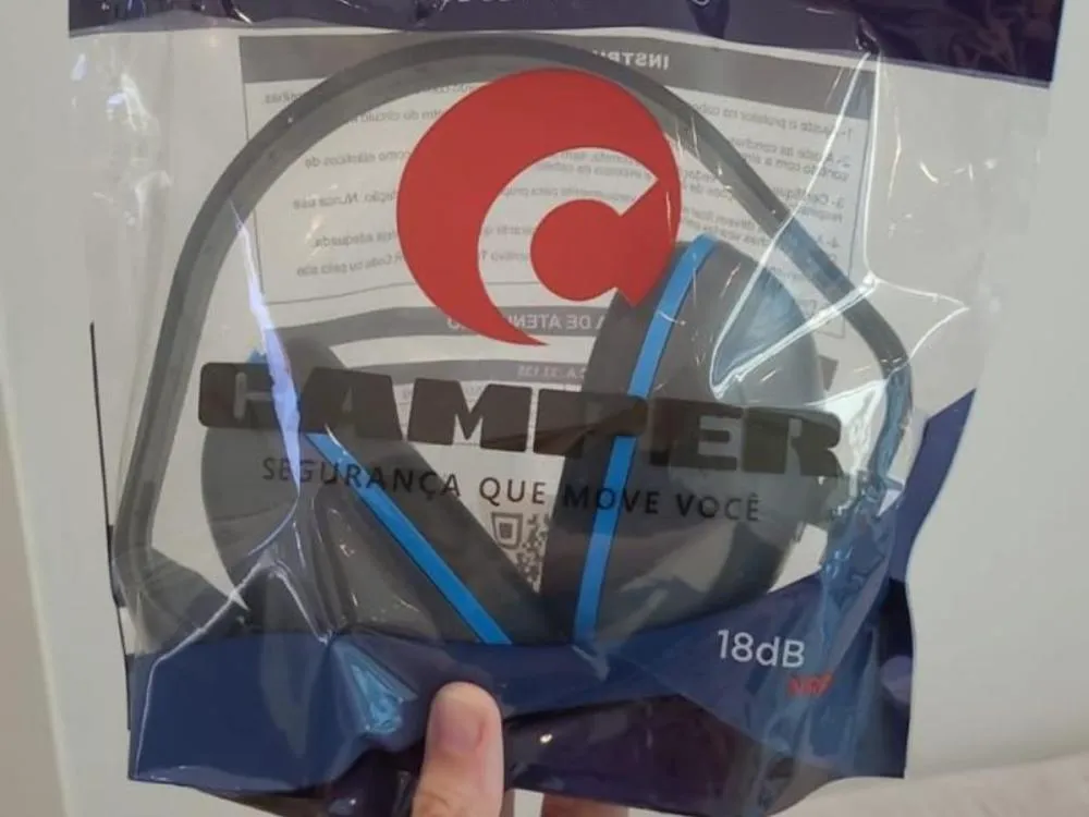 Balneário Camboriú vai distribuir abafadores de ruído no Réveillon para pessoas com TEA