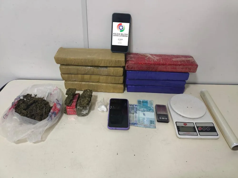 Homem é preso com quase 6 kg de maconha durante ação da PM no Vale do Itajaí