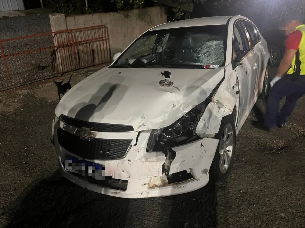 Motociclista fica gravemente ferida após batida com carro na BR-470, no Alto Vale