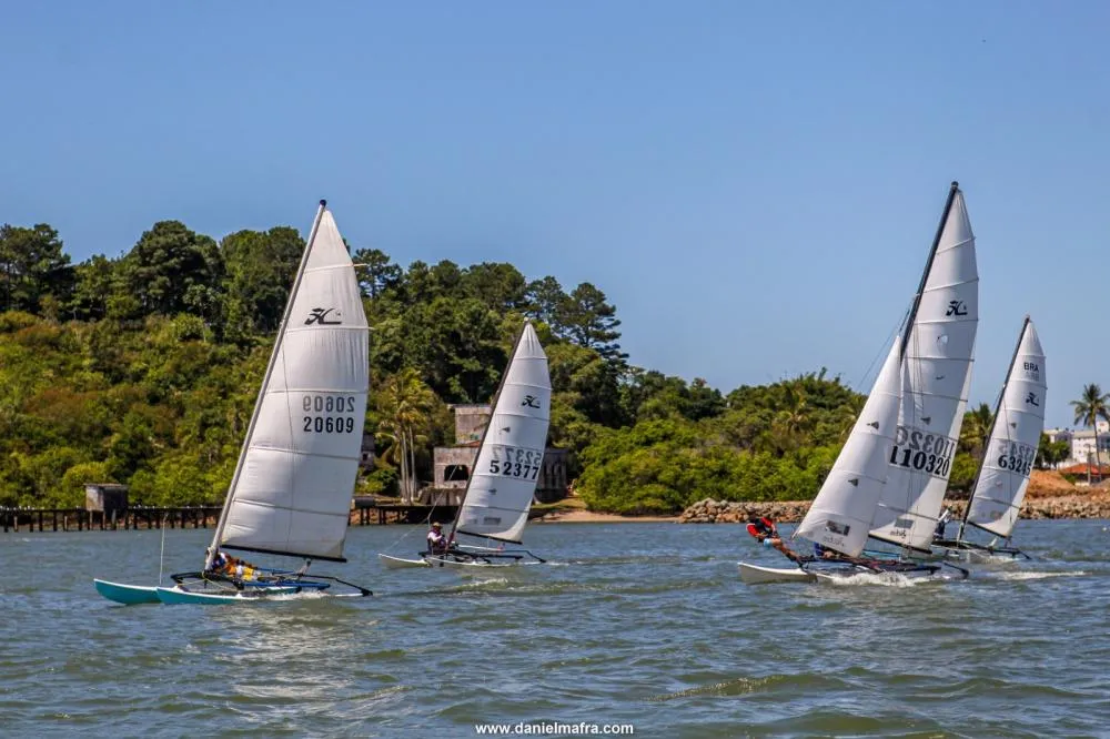 Regata reúne velejadores de várias classes neste sábado em Penha