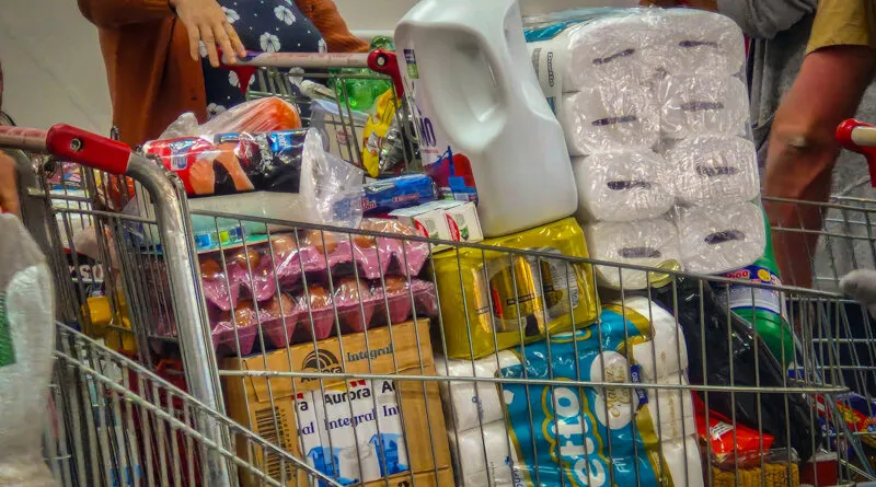 Cesta básica sobe quase 8% em janeiro e passa a custar R$ 296 em Navegantes, diz Procon