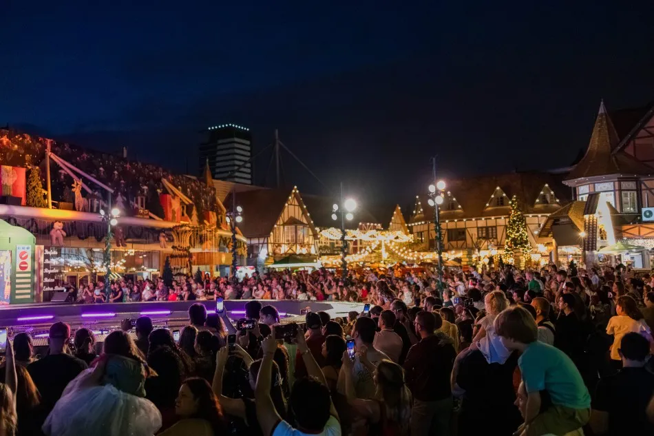 Com quase 300 mil visitantes, Natal em Blumenau chega ao fim; veja balanço