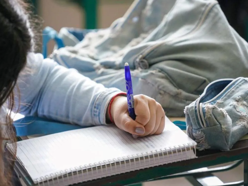 Moradores temem prejuízo a alunos com possível instalação de creche em escola de Blumenau
