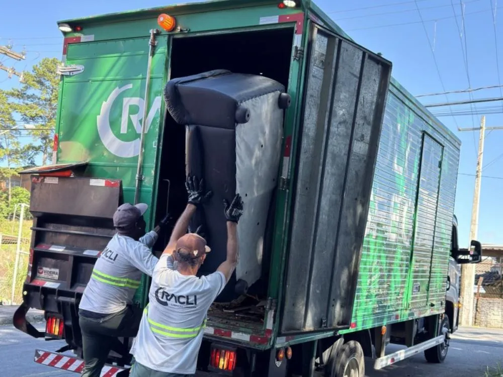 Blumenau recolhe mais de 100 toneladas de móveis e eletrodomésticos em janeiro