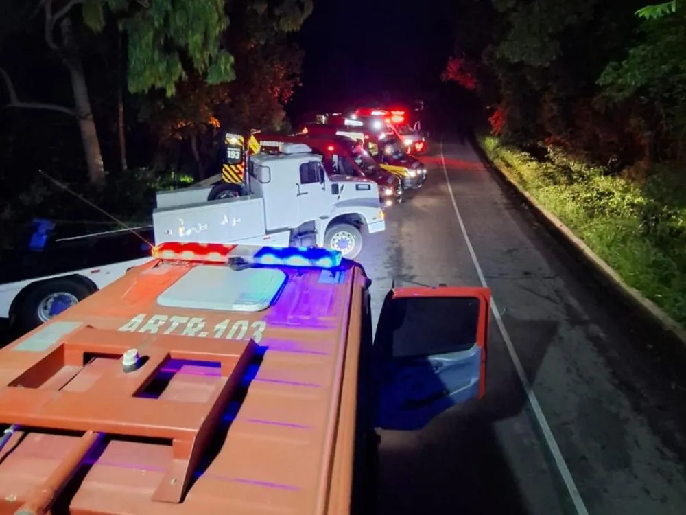 Sobe para quatro o número de mortos em acidente com ônibus na BR-470, em Agronômica