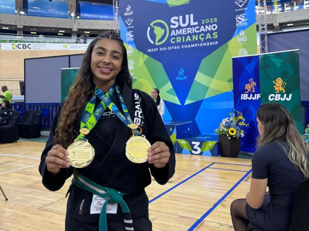 Jovem atleta de Blumenau conquista bicampeonato no Sul-Americano de Jiu-Jitsu