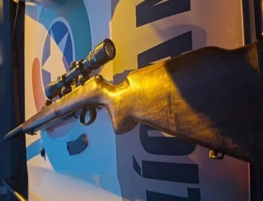 Homem provoca acidente, atira contra PMs com rifle e é baleado em Indaial