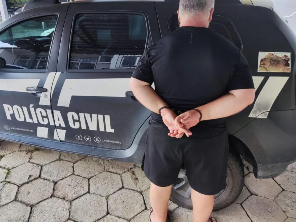 Polícia Civil prende homem condenado por estupro de vulnerável em Indaial