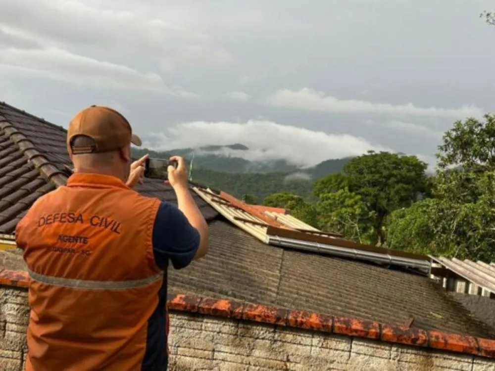 Defesa Civil vai atuar em regime de plantão em Gaspar durante alerta de chuva